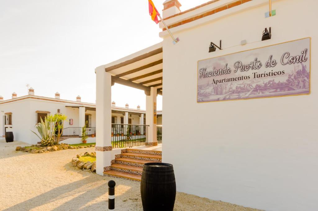 Hacienda Puerto Conil Apartment โกนิล เด ลาฟรอนเตรา ภายนอก รูปภาพ